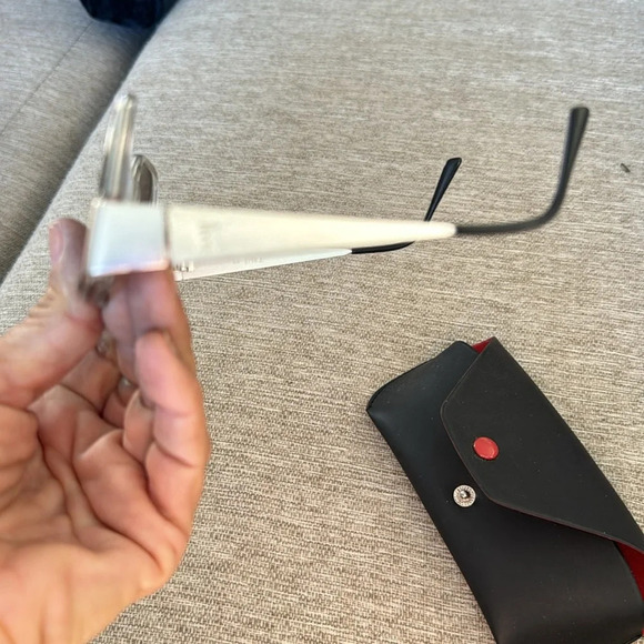 Vintage Laura Biagiotti Italy  80’s Black Silver Sunglasses pristine with case - Picture 12 of 15